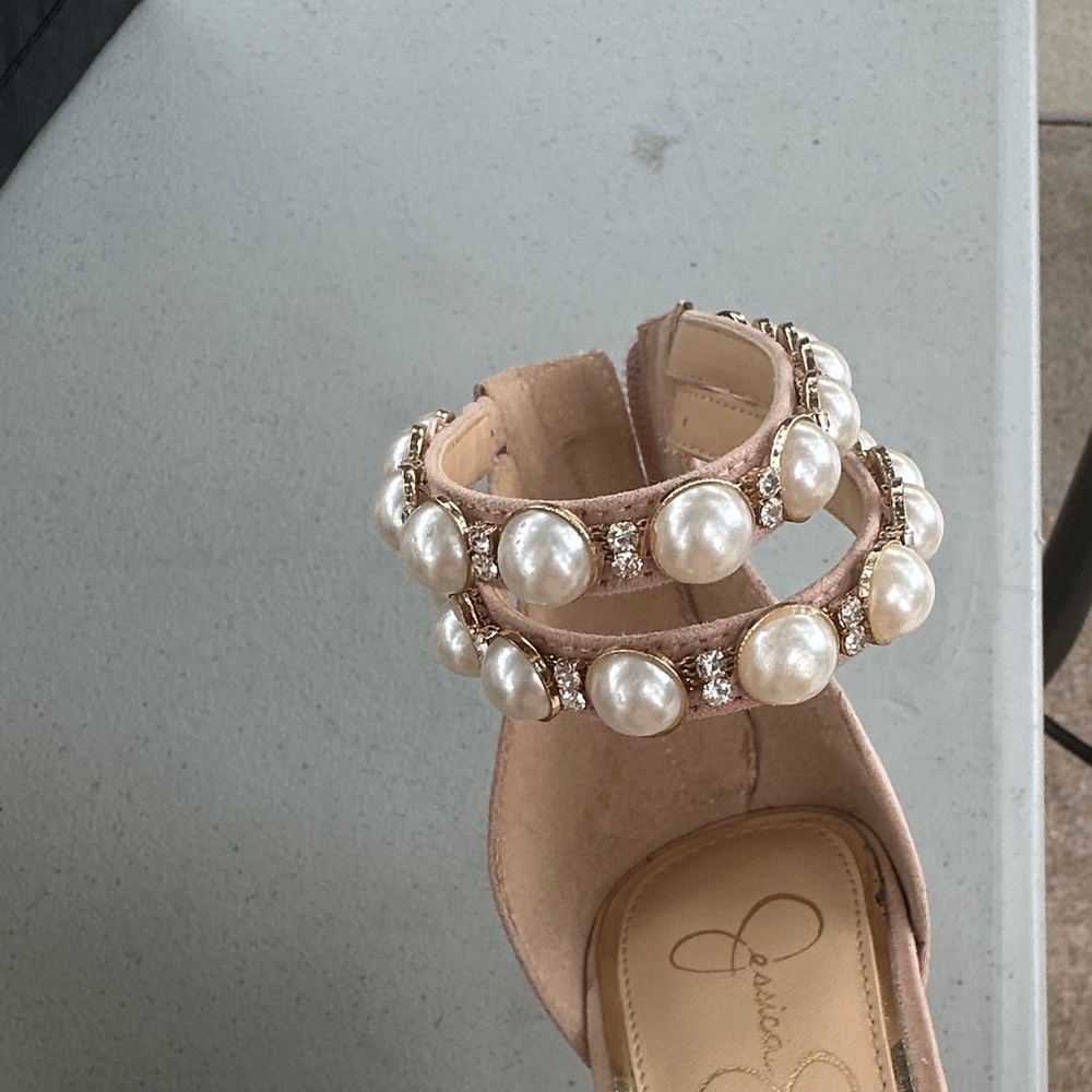 Jessica Simpson Pink Heels with Pearl Accents - Picture 3 of 5